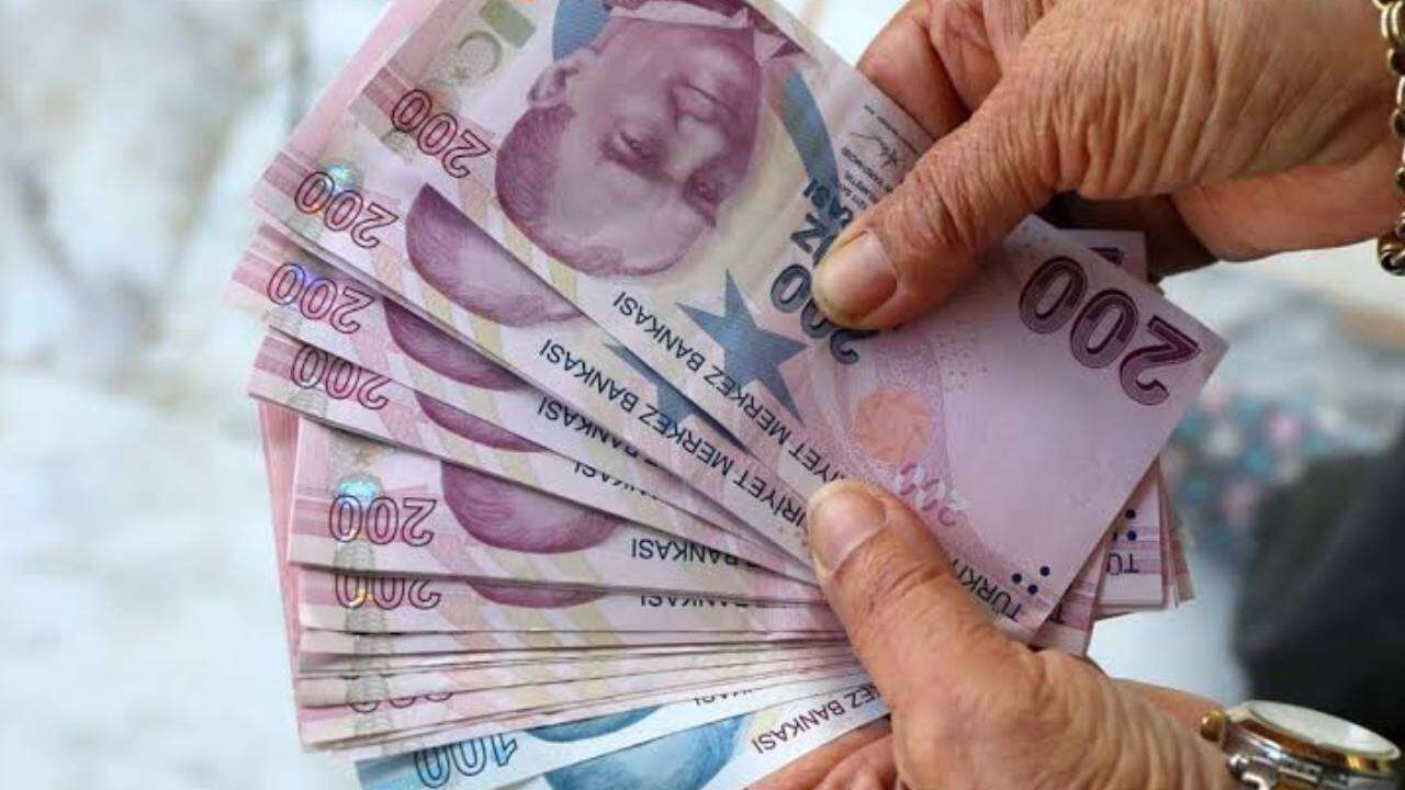 1999-2008 SGK girişi olanlara güzel haber: Kademeli emeklilikte gözler Meclis'te, milyonların beklediği düzenlemede son dakika! 7
